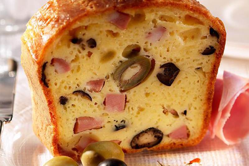 Cake aux Olives, Jambon et Fromage